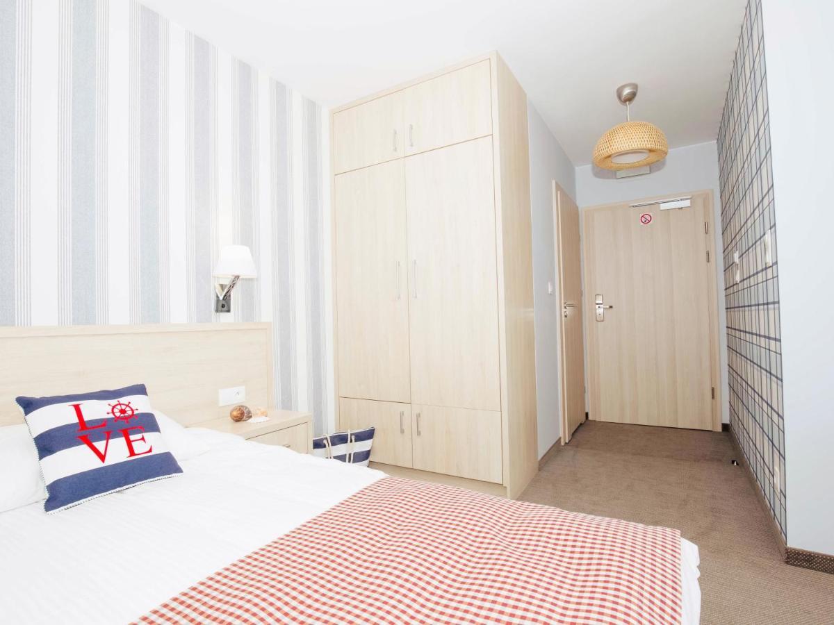 Hotel Porto Marina Krynica Morska Esterno foto