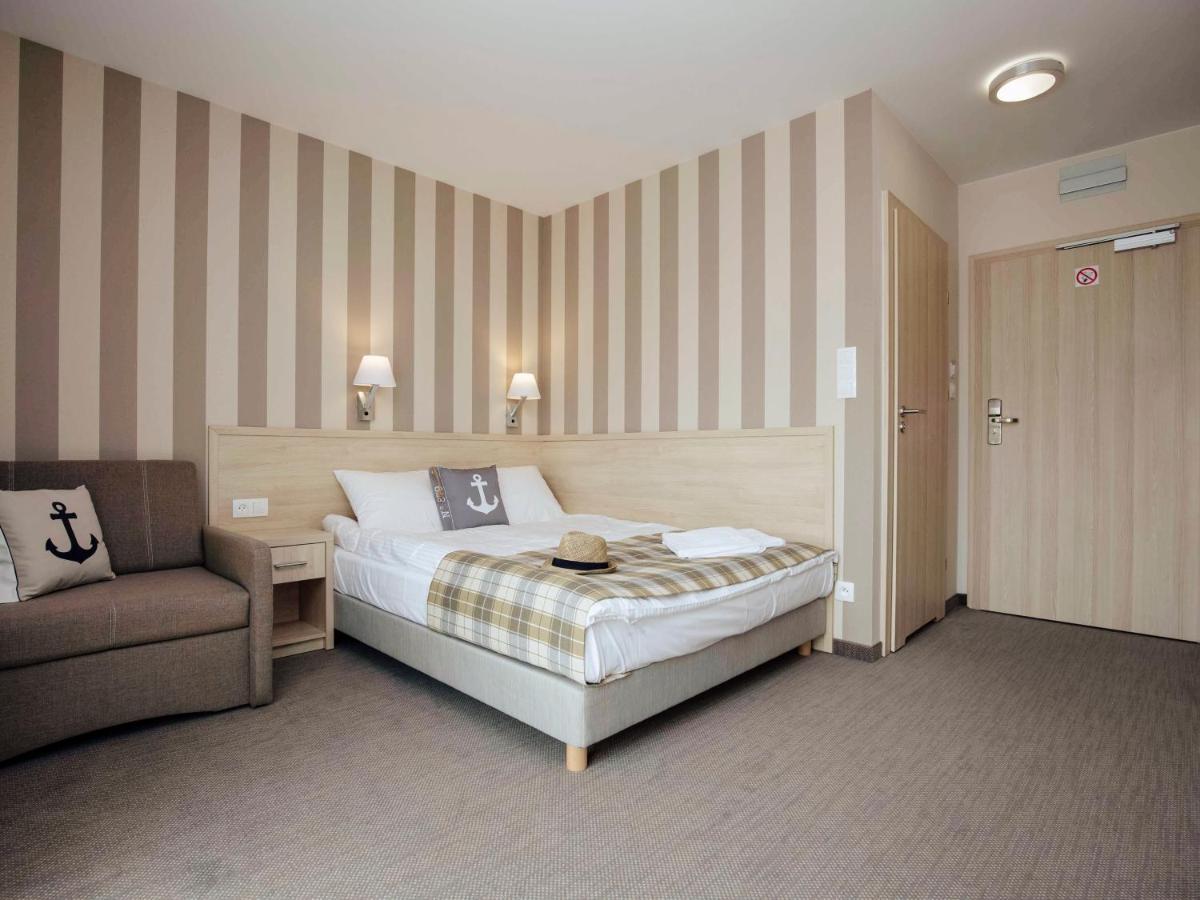 Hotel Porto Marina Krynica Morska Esterno foto