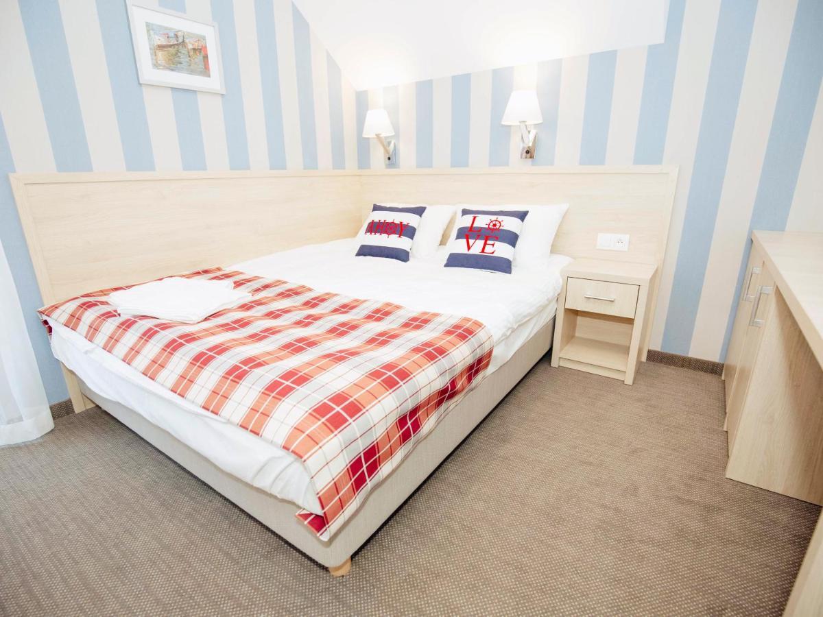 Hotel Porto Marina Krynica Morska Esterno foto