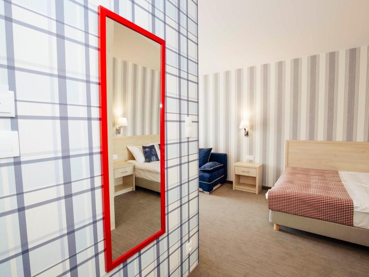 Hotel Porto Marina Krynica Morska Esterno foto