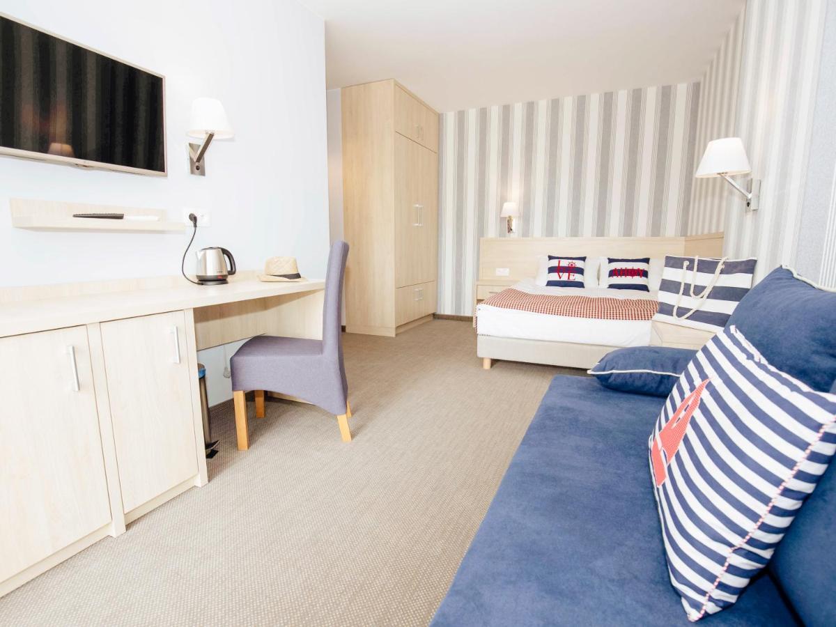 Hotel Porto Marina Krynica Morska Esterno foto