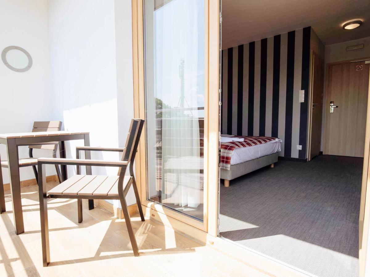Hotel Porto Marina Krynica Morska Esterno foto