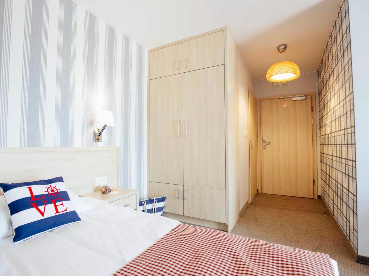 Hotel Porto Marina Krynica Morska Esterno foto