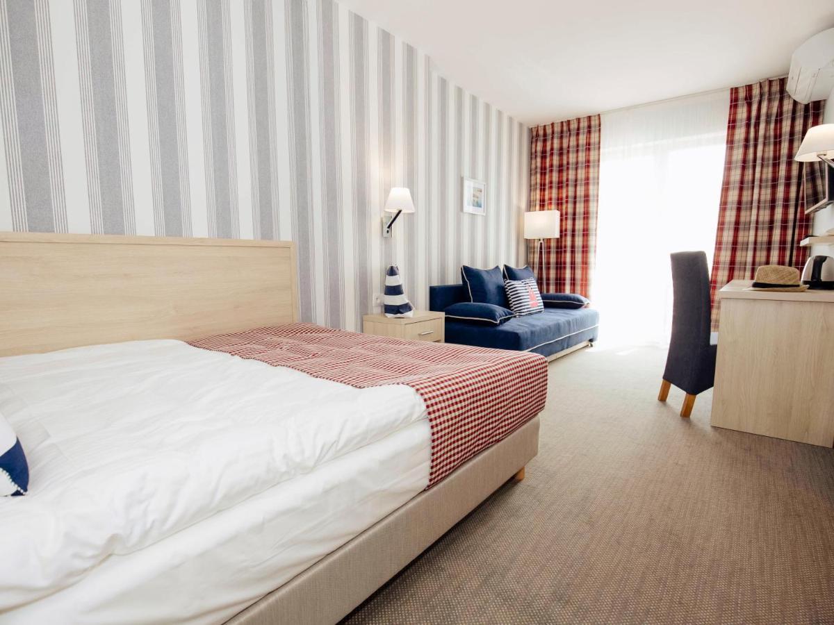 Hotel Porto Marina Krynica Morska Esterno foto