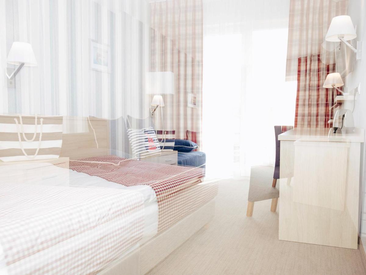 Hotel Porto Marina Krynica Morska Esterno foto