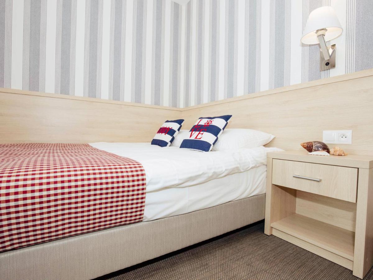 Hotel Porto Marina Krynica Morska Esterno foto